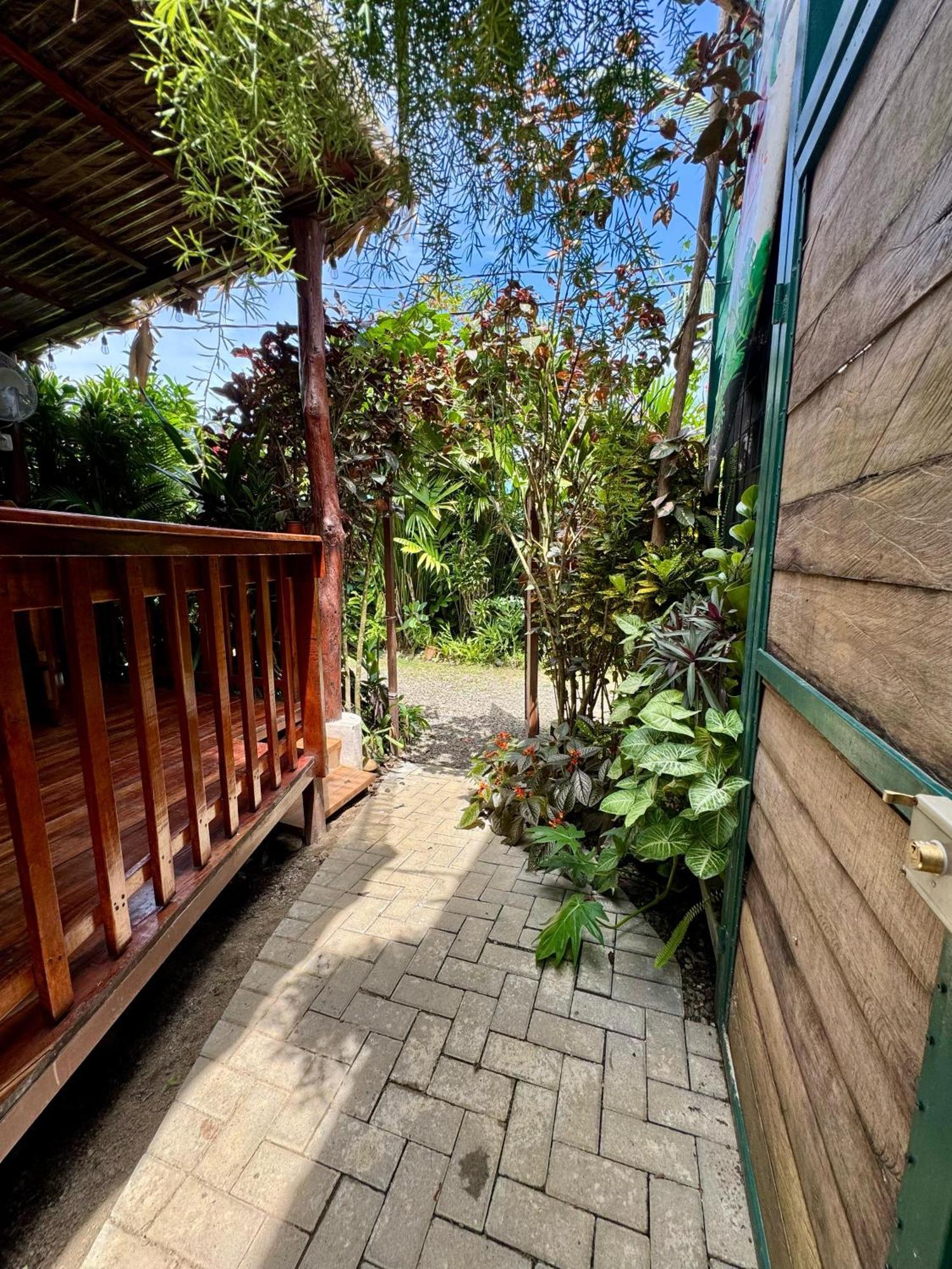 Colibri 3 Minutes Walk To And Town Holiday home